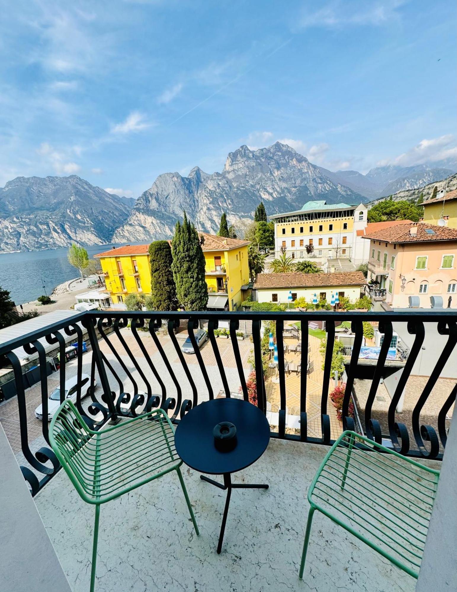 Hotel Benaco Torbole Sul Garda Zewnętrze zdjęcie