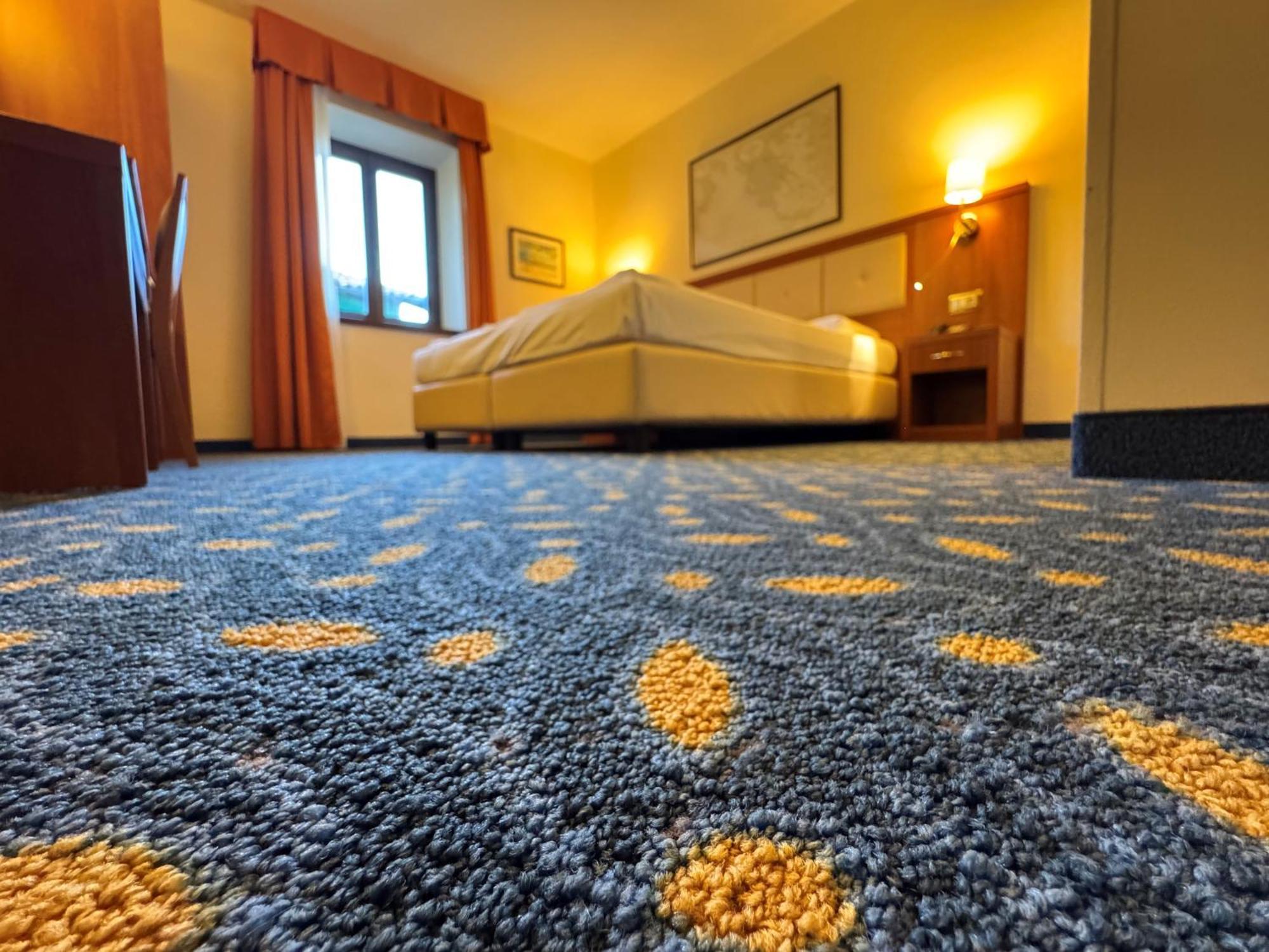 Hotel Benaco Torbole Sul Garda Zewnętrze zdjęcie